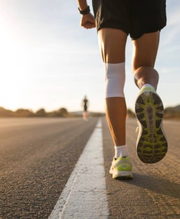 Comment reprendre la course à pied après une blessure : plan de reprise progressive et conseils pour éviter les rechutes